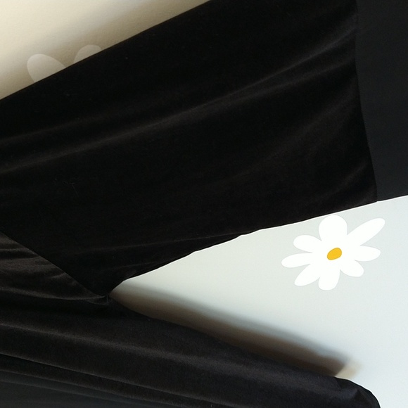 Ann Taylor Black Velvet Kimono - Picture 10 of 16